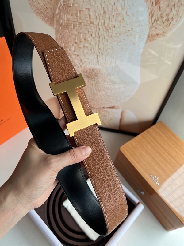 エルメスベルト背面デザイン